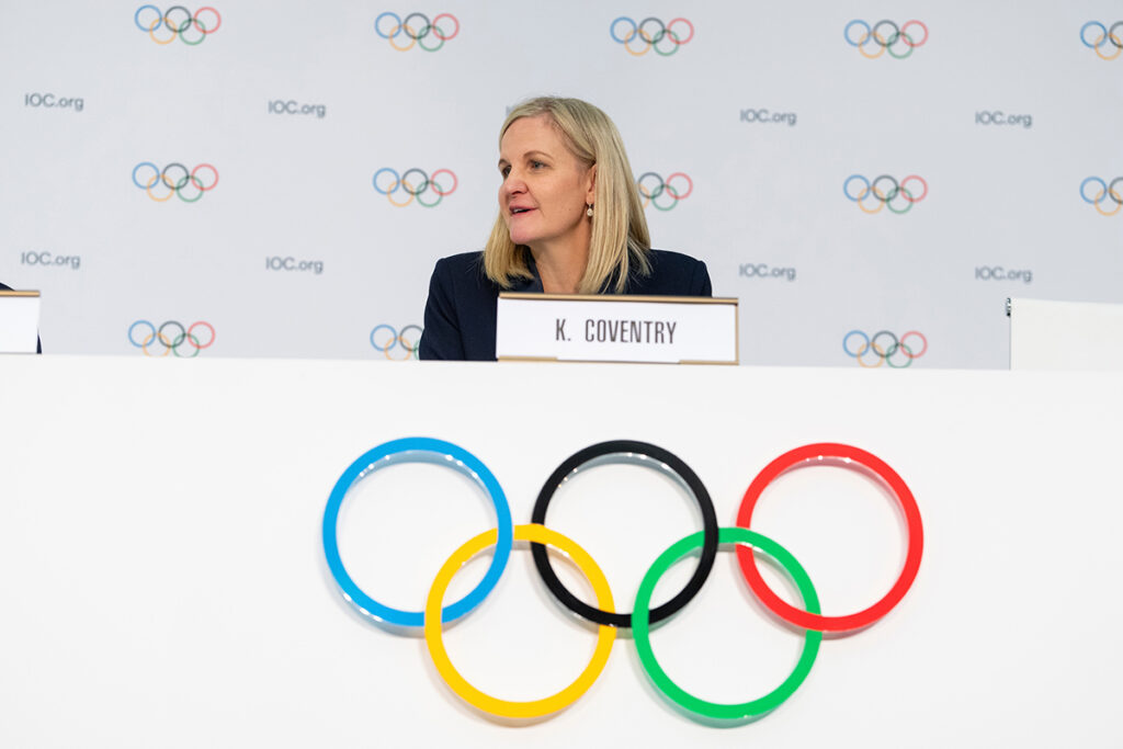 IOC leans toward transgender ban in female events