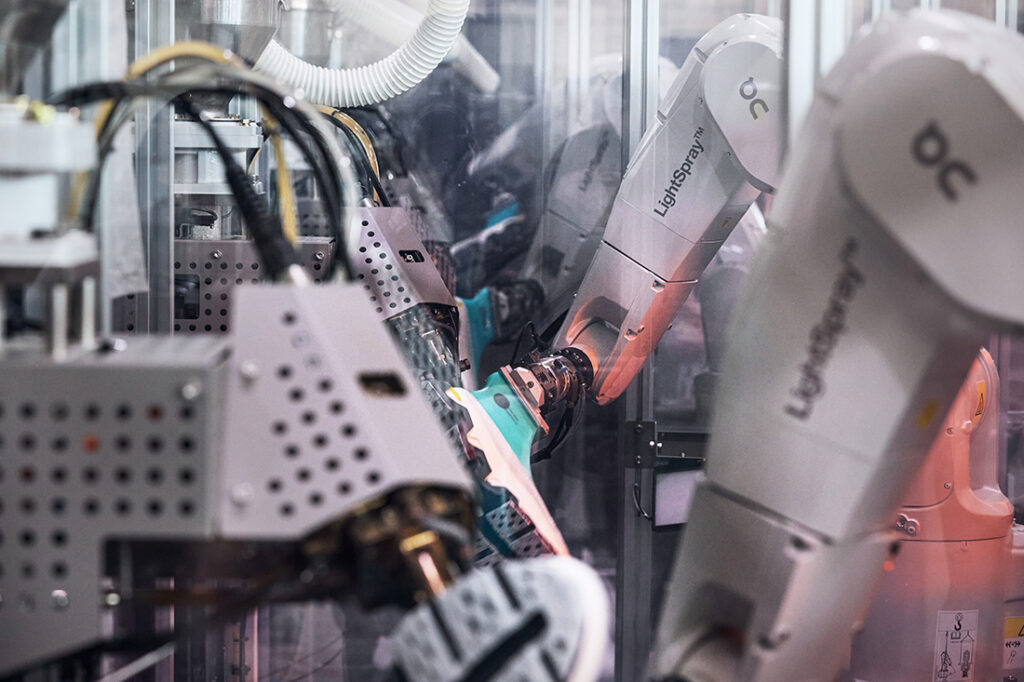 On boosts LightSpray shoe production with new South Korean factory and 32 robots