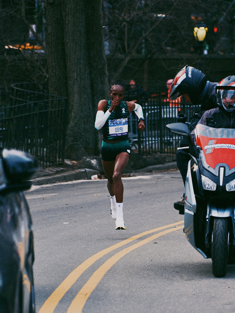 Obiri's Silent Spectator, The Lead Vehicle